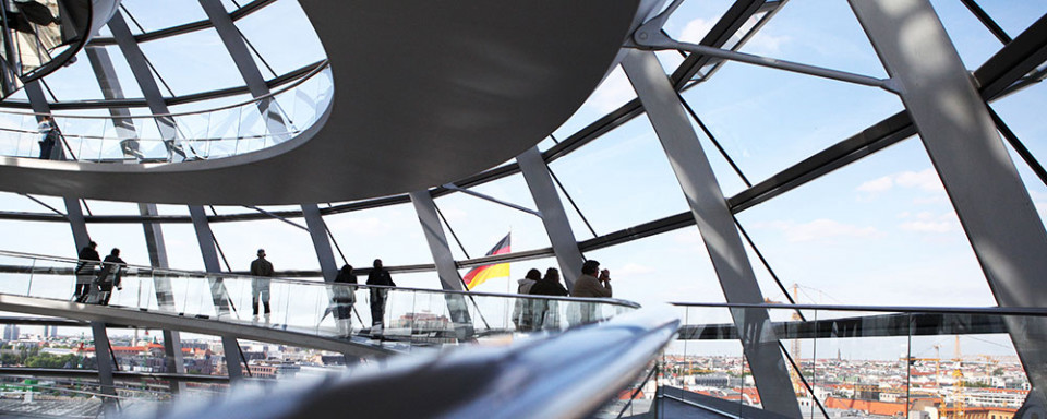 Quelle: Picture Alliance / Reichstagskuppel Quelle: Picture Alliance / Reichstagskuppel